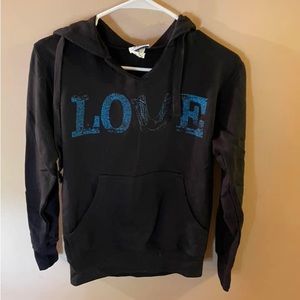 Love sweatshirt
